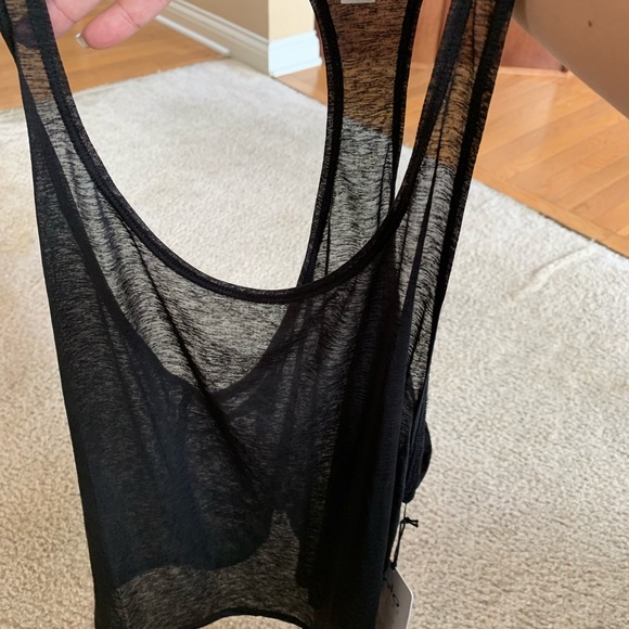{ ALO Yoga } Arrow Tank in Black - Picture 6 of 6